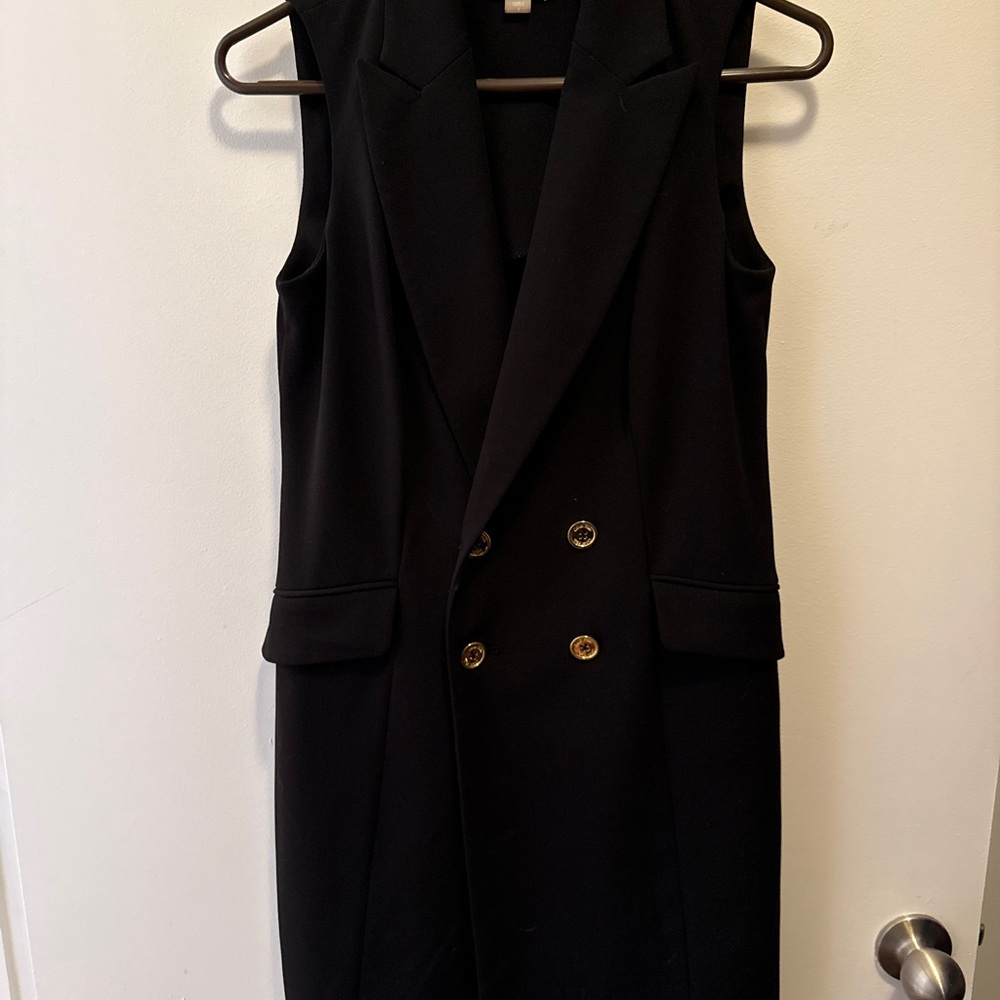 Black Sleeveless Double-Breasted Vest